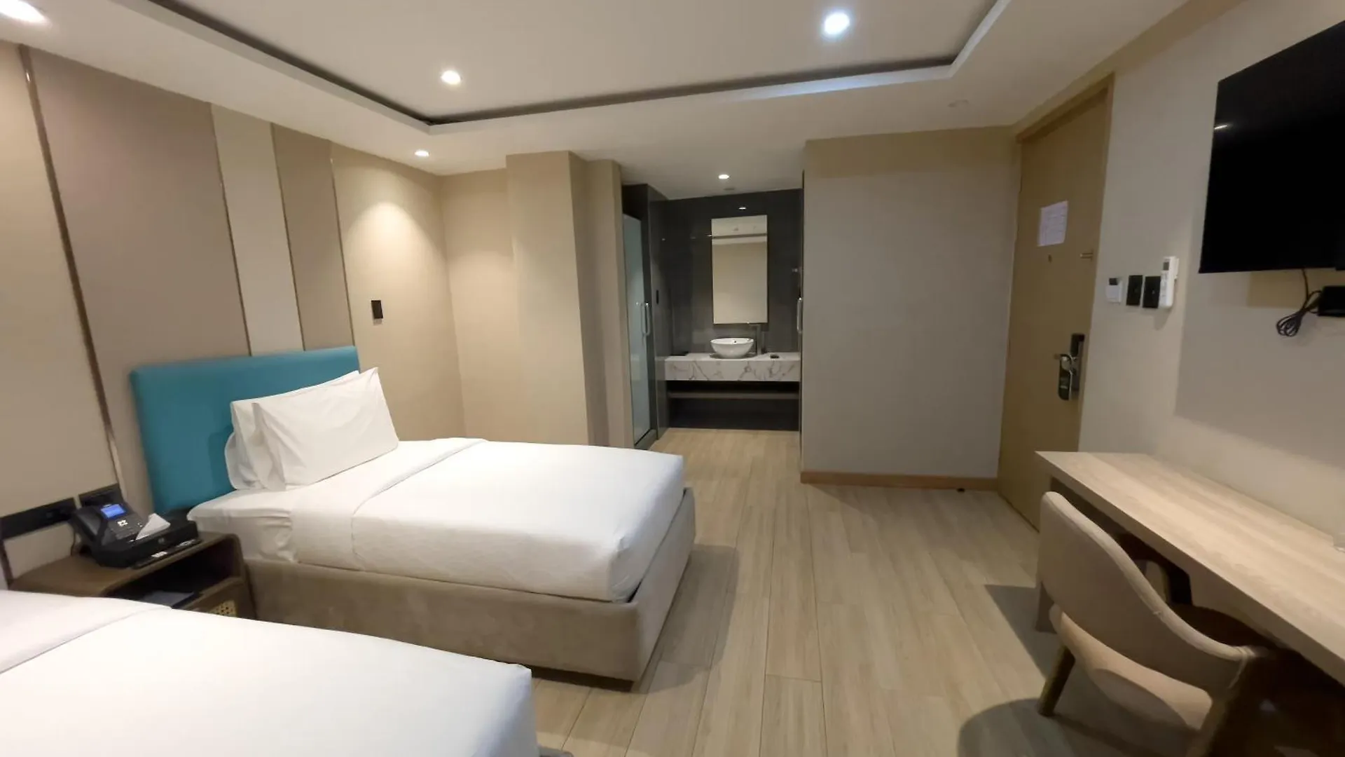 ****  Belajandro Hotel Angeles City Filipinler