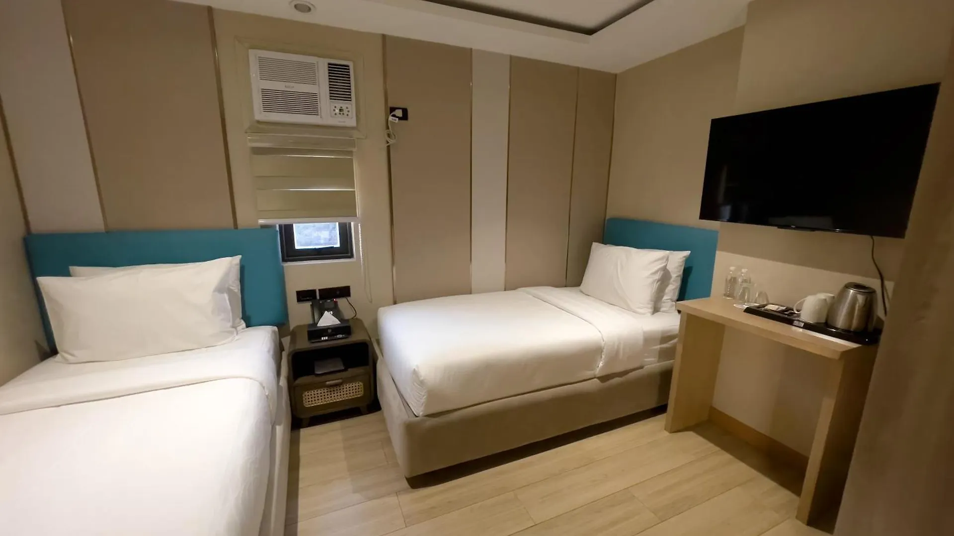 Belajandro Hotel Angeles City 4*,  Filipinler